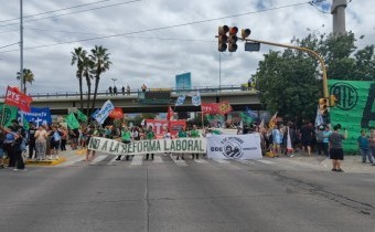 Cortes y protestas en autopistas y accesos a la Ciudad por el paro contra la reforma laboral