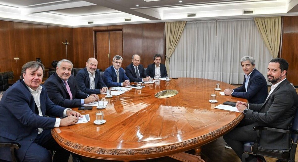 La UIA salió al cruce de Caputo tras sus críticas al 