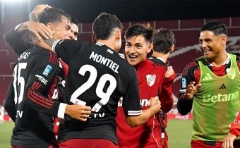 River ganó 2-1 ante Huracán, en el debut de Eduardo Coudet 