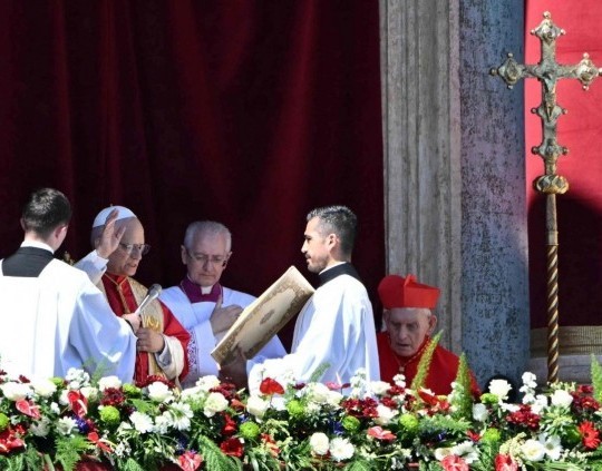 El papa León XIV exigió el fin de la guerra y la indiferencia en su mensaje de Pascua