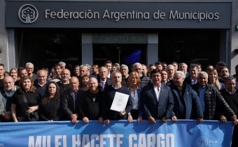 Intendentes del GBA presentaron un petitorio ante Capital Humano por la ayuda escolar