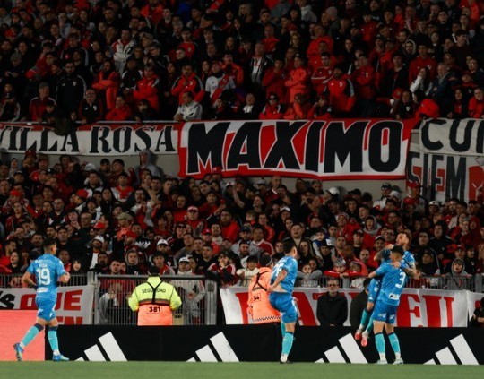 Con gol de Renzo Tesuri, Atlético Tucumán le ganó a River en el Monumental