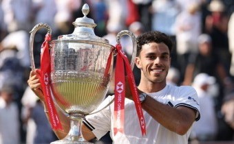 Ganó su primer título ATP 500: Cerúndolo, primer argentino campeón en Queen’s