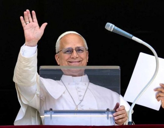 El Papa León XIV pasó una noche tranquila tras una cirugía para extirpar un tumor pulmonar